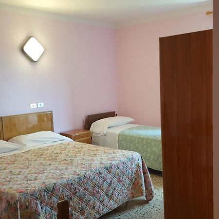 Albergo Ristorante Gualtieri Barberino di Mugello Rom bilde