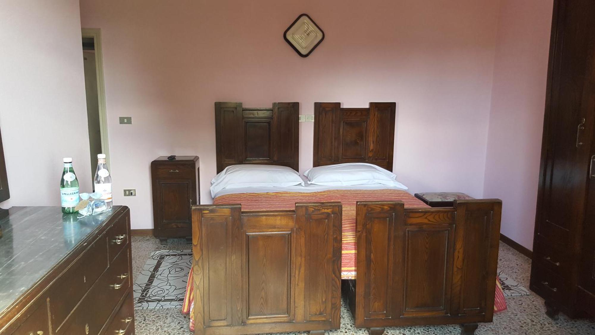 Albergo Ristorante Gualtieri Barberino di Mugello Rom bilde