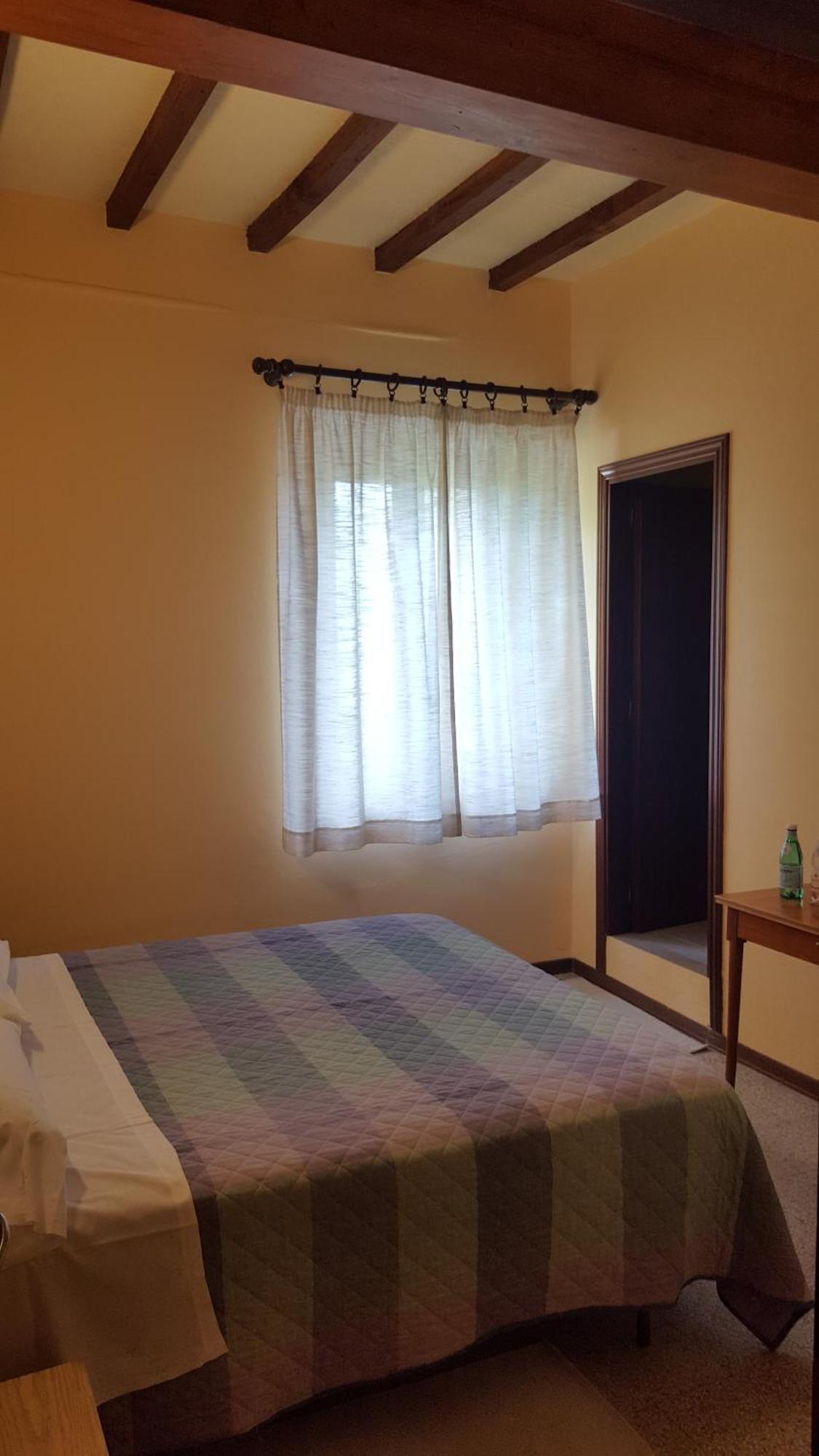 Albergo Ristorante Gualtieri Barberino di Mugello Rom bilde