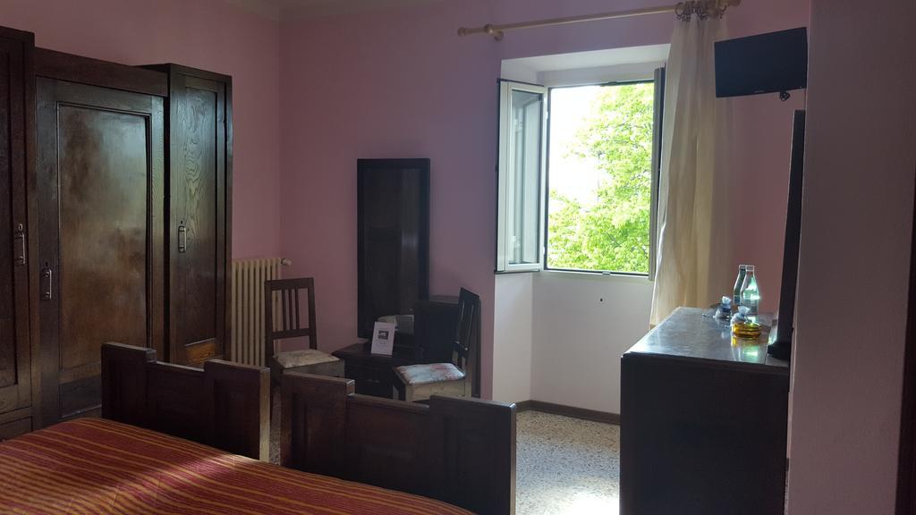 Albergo Ristorante Gualtieri Barberino di Mugello Rom bilde